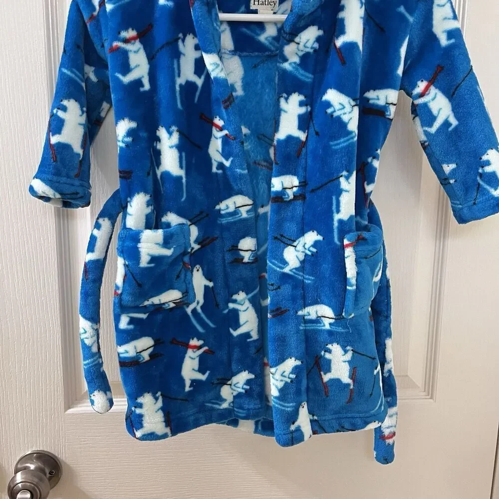 Hatley blue skiing